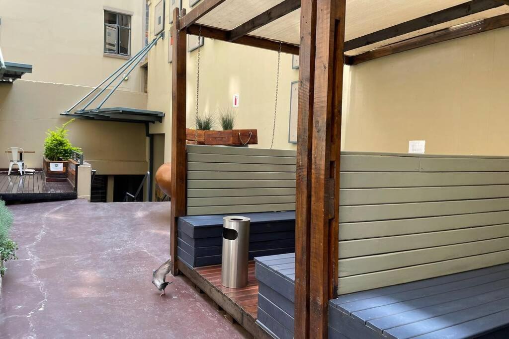 Cool & Easy Flat In The Heart Of Marshalltown Johannesburg Kültér fotó