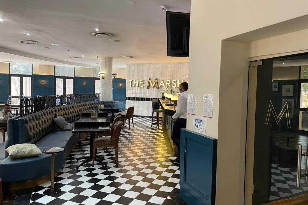 Cool & Easy Flat In The Heart Of Marshalltown Johannesburg Kültér fotó